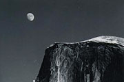 アンゼル・アダムズ Moon and Half Dome